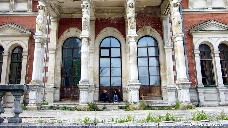 В главном доме усадьбы Быково живут пациенты санатория