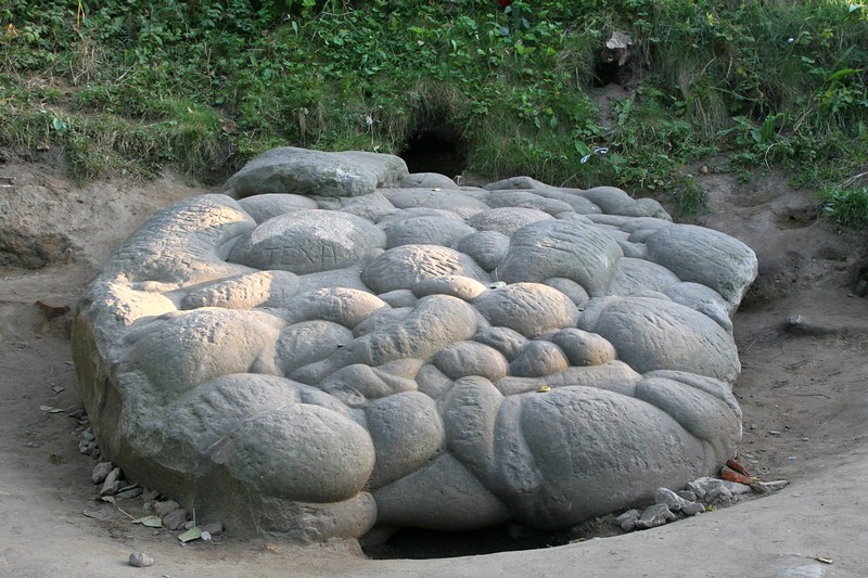 Женский камень в Коломенском