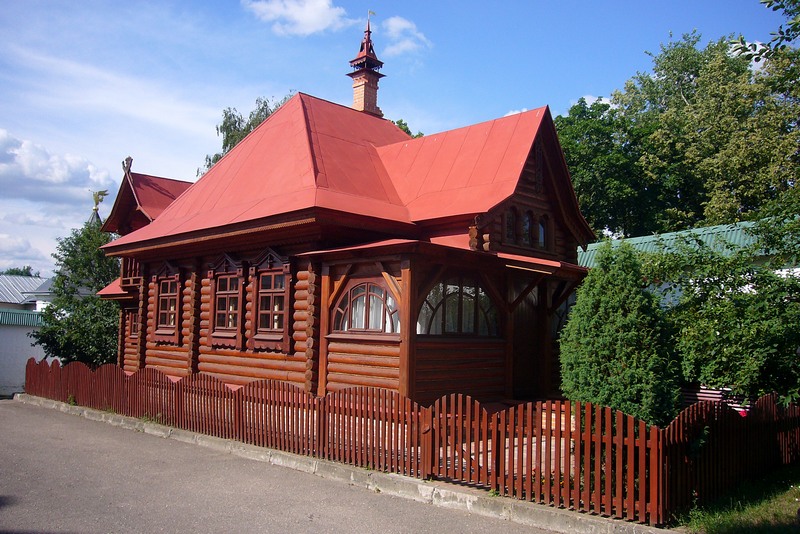 Монастырский дом