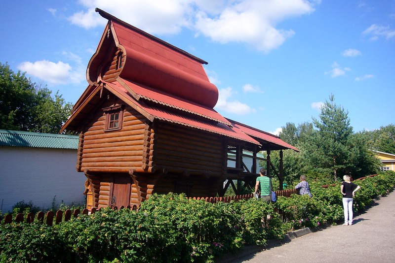Павлинье жилье