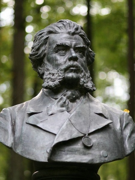 Памятник князю Вяземскому 