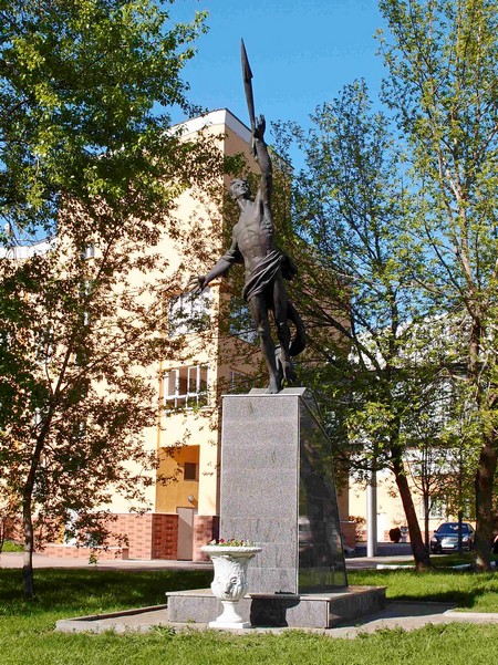 Памятник "К звездам"