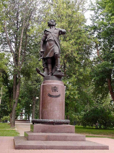 Памятник Петру Первому в Измайлово