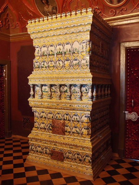 Печь с изразцами