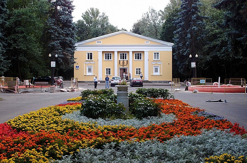 Здание администрации