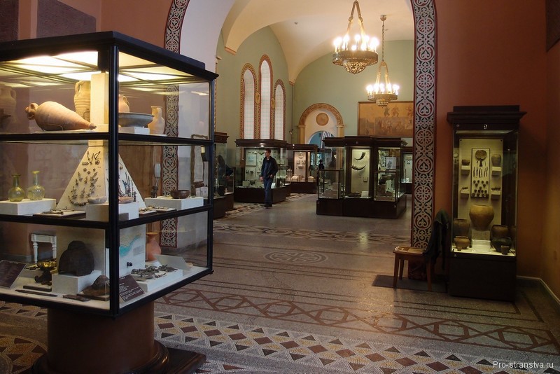 Залы и витрины в Историческом музее